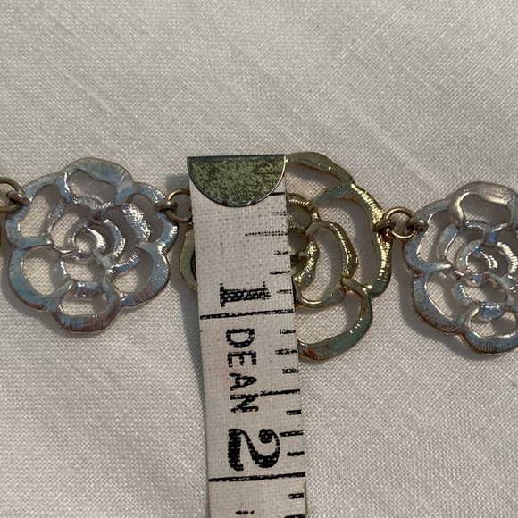 Camellia silver and gold necklace - Picture 12 of 15